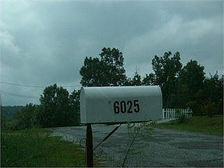 4th image of 6025 Valleywood Dr