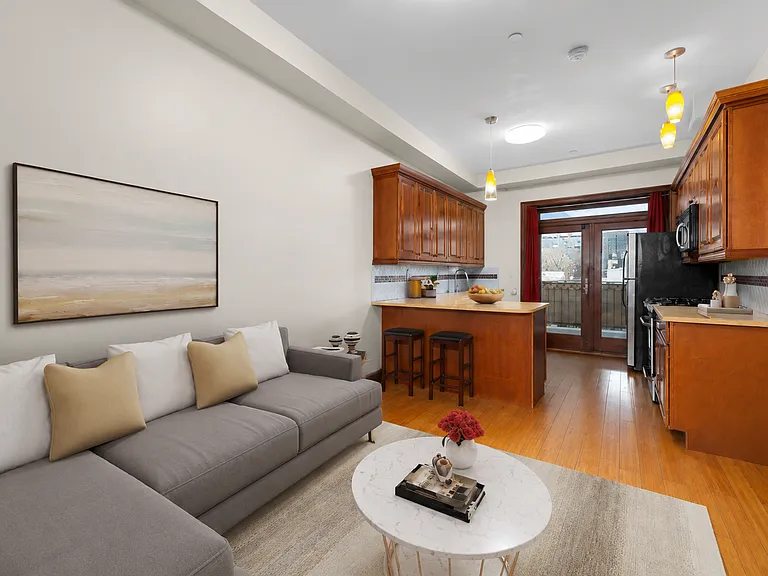 12-14 31st Ave #6 — Photo 1