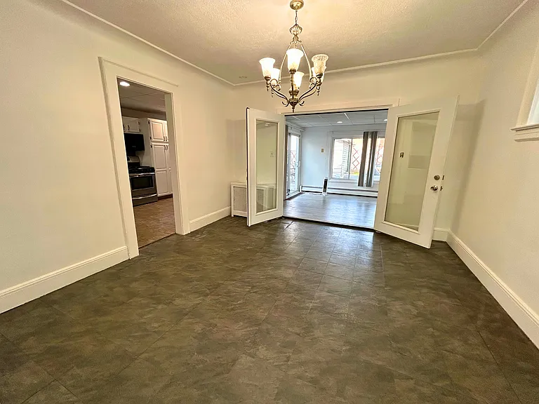 52 Fairway Ave — Photo 12