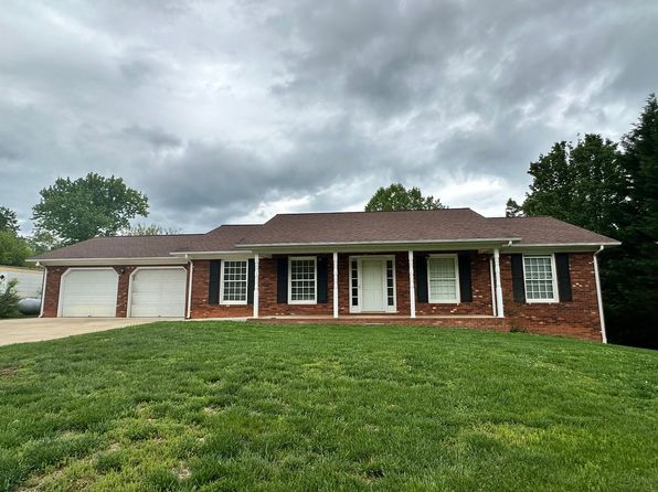 204 N Oak Grove Ext
