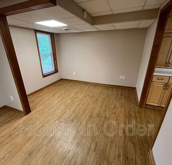 12 Looking Glass Ln — Photo 6