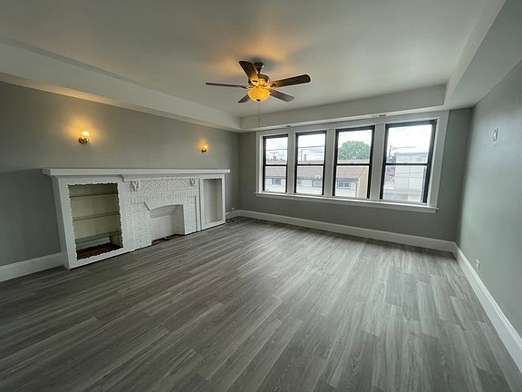 4th image of 6431-33 N California Ave #2S