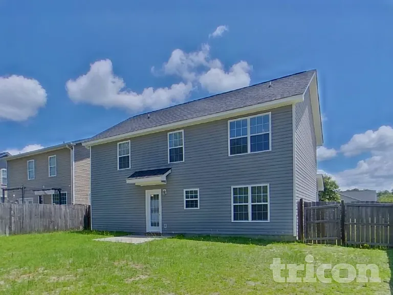 403 Parkstone Ct — Photo 17