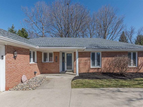 3rd image of 7537 Hermitage Pl