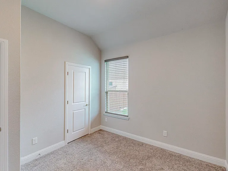 4th bedroom