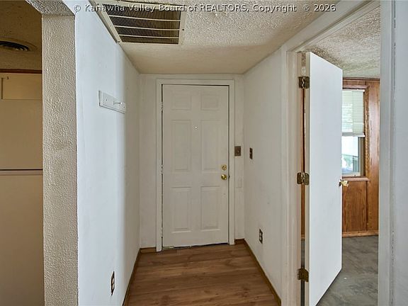 5th image of 248 1st Ave