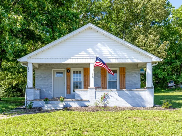 1076 Highway 47 E, Dickson, TN 37055