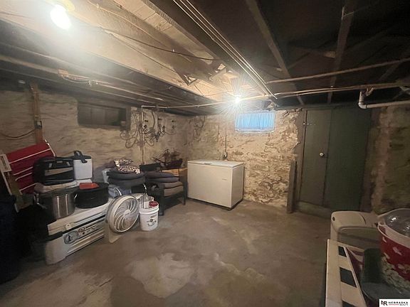 4th image of 309 N Cherry St
