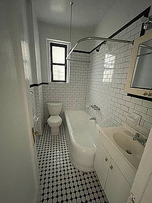 2nd image of 2187 Holland Ave APT 3J