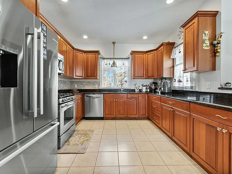 111 Sisters Cir — Photo 13
