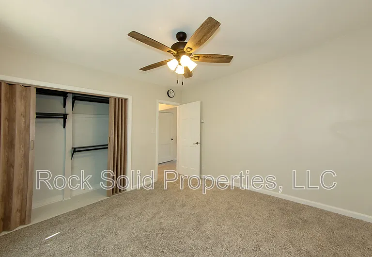 1301 E 23rd St #1 — Photo 12