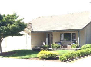 1555 Morgan Dr, Kingsburg, CA