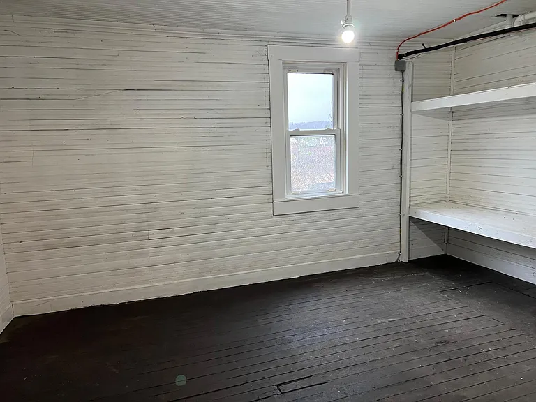 521 Ridge Ave — Photo 15