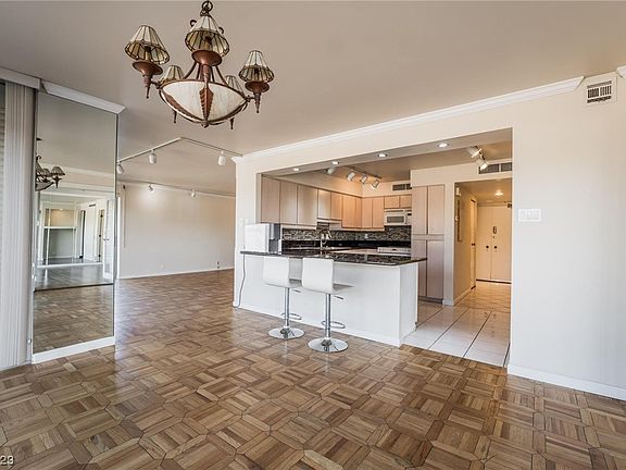 4th image of 3111 Bel Air Dr Unit 3A