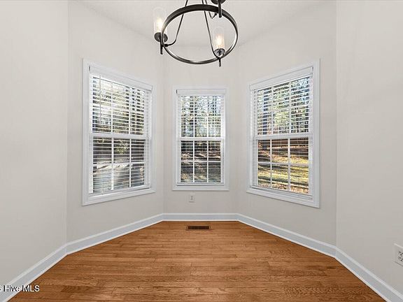 5th image of 60 Spring Lake Drive