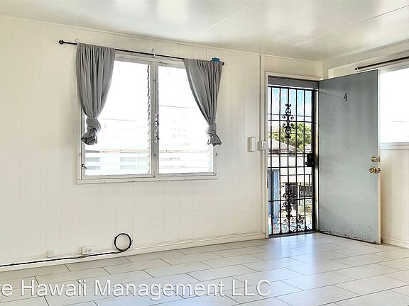 5th image of 780 Punahou St APT 4