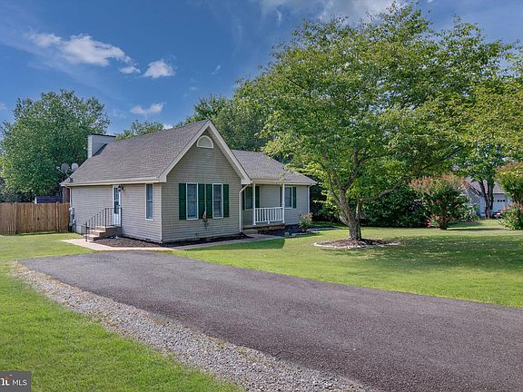 4th image of 11216 Meadfield Dr
