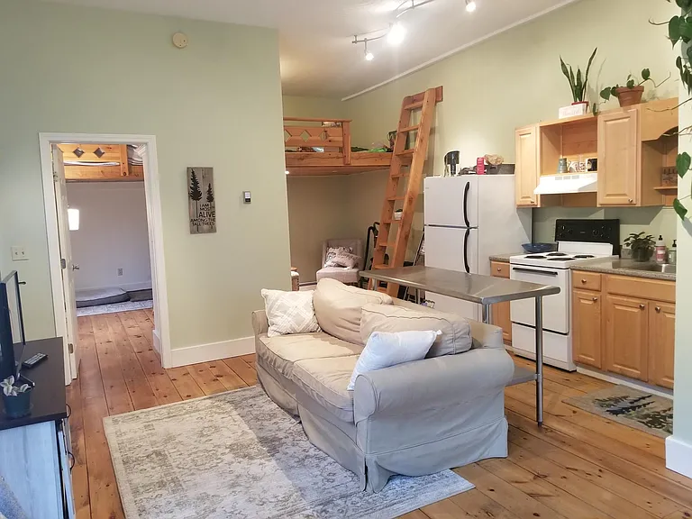 18 Holbrook St #3 — Photo 3