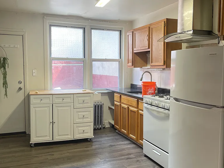 531 Titan St — Photo 3