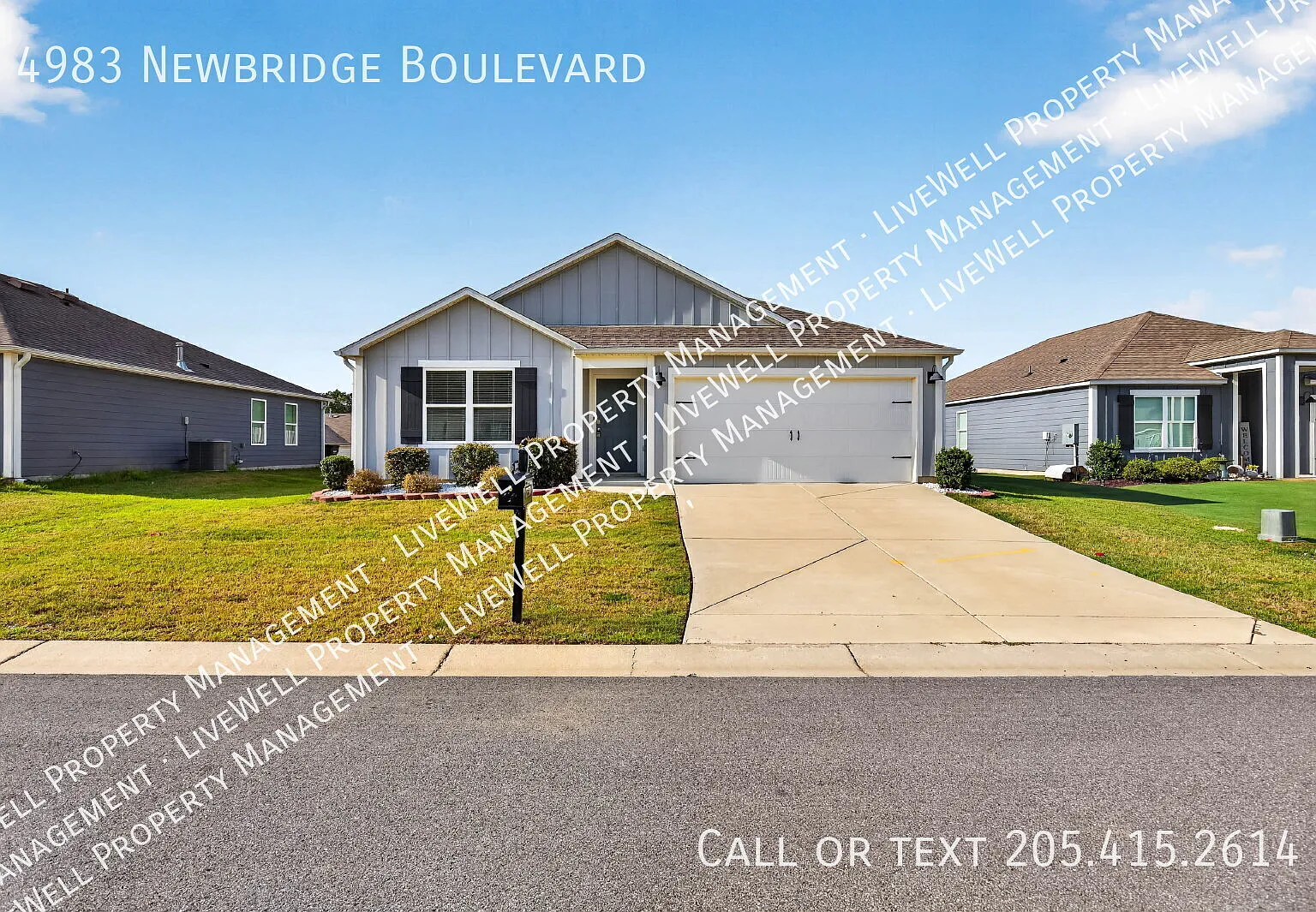 Beautiful 4 Bedroom, 2 Bath Home in McCalla — Photo 2