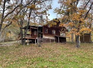 812 Humbug Creek Rd, Jacksonville, OR 97530