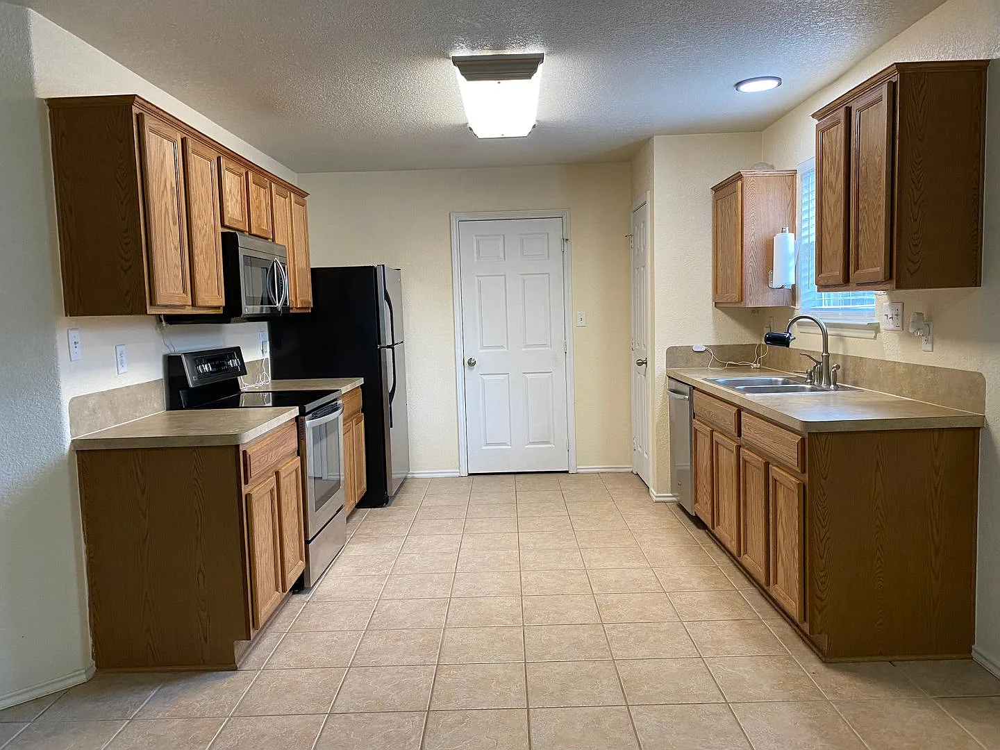 3 Bedroom Belton Isd — Photo 4