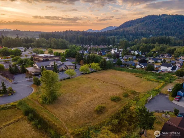 2010 Little Mountain Lane, Mount Vernon, WA 98274