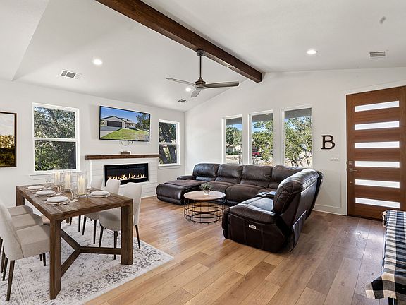 4th image of 18403 Valley Hill Ln