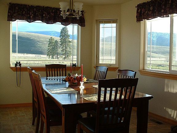 Beautiful Dining Room w/views of Lolo Peak