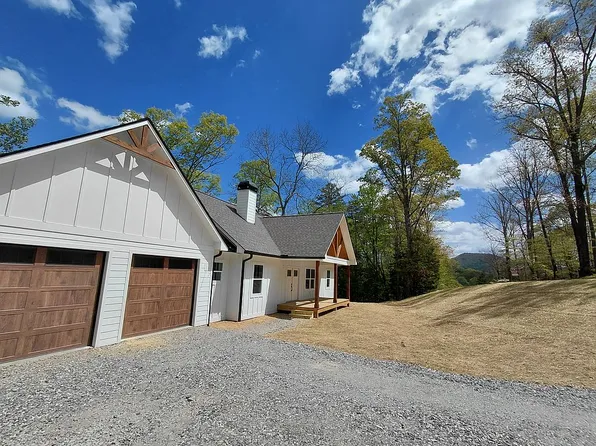 190 Upper Fox Trl, Blairsville, GA 30512