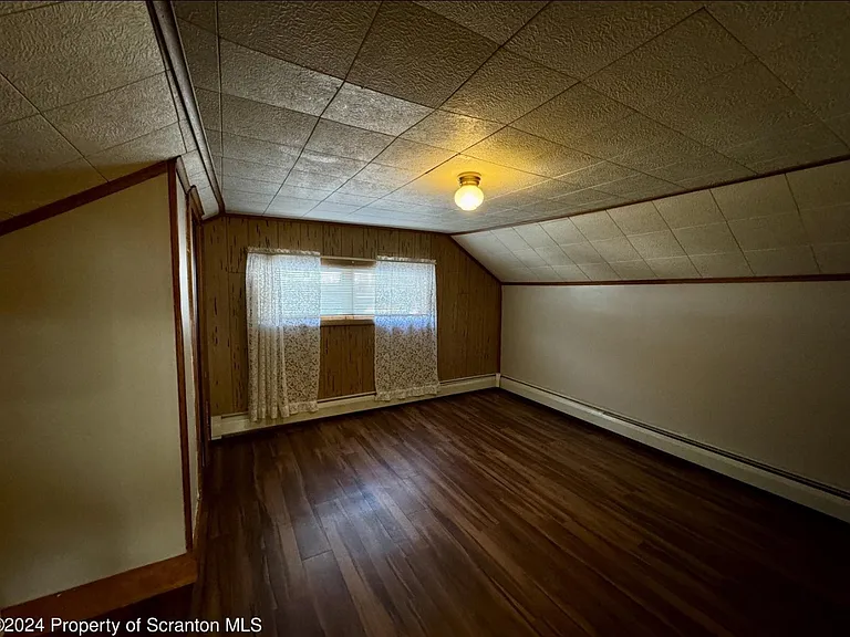804 Beech St — Photo 14