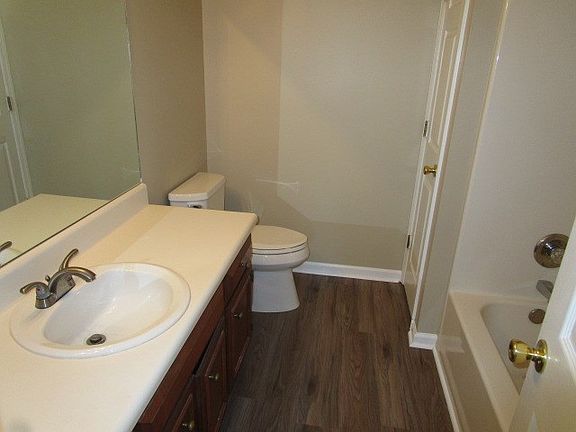 4th image of 109 Danville Dr