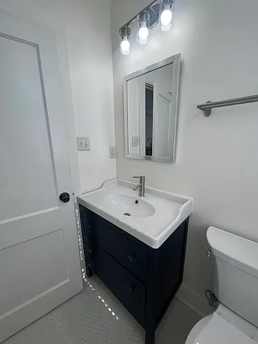 Floor plan 514 E 8th Street