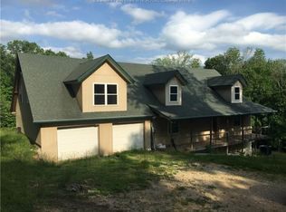 1544 Vorpe Rd, Saint Albans, WV 25177