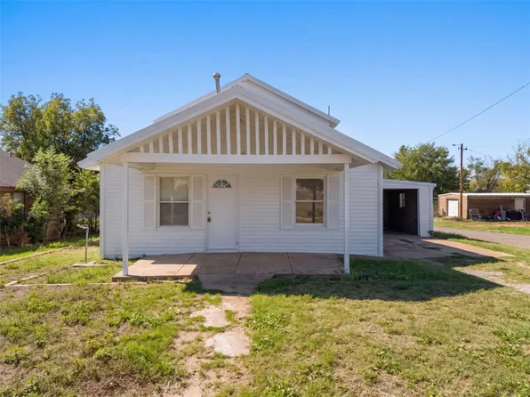 921 N 6th St, Sayre, OK 73662