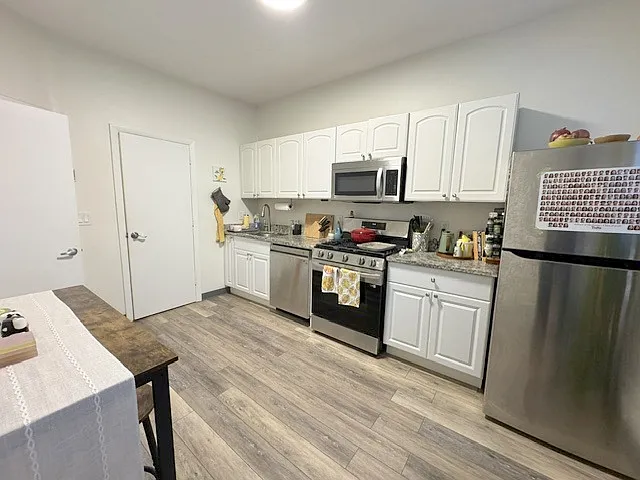 126 Union Park St #4 — Photo 6