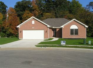 1390 Paul Revere Way, Troy, OH 45373