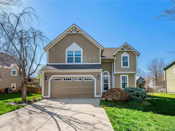 15512 Foster St, Overland Park, KS 66223
