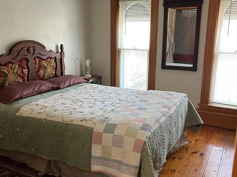 215 Rose Pl — Photo 13