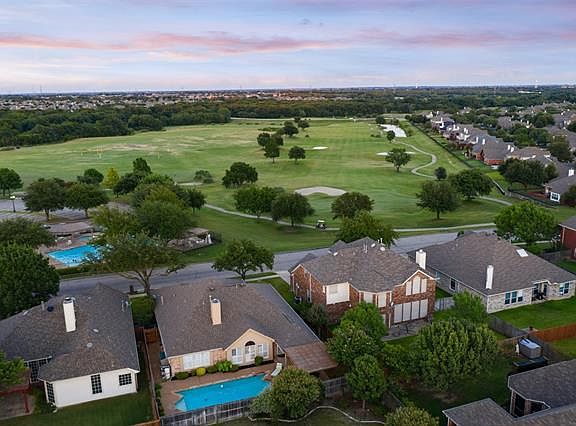 5th image of 7225 Country Club Dr