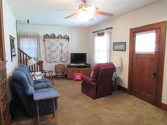 4th image of 222 Truman Ave