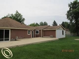 3rd image of 5267 Mary Sue Ave