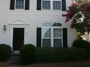 1326 Stourbridge Lion Dr, Charlotte, NC 28213