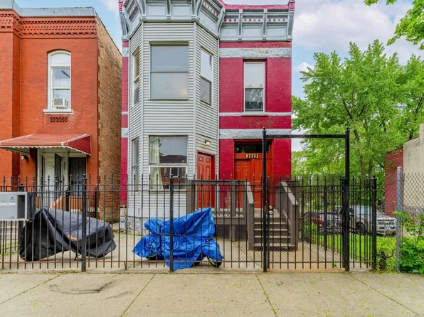 2823 W Flournoy St, Chicago, IL 60612