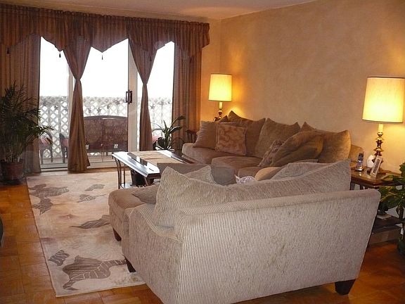 3rd image of 555 N Avenue 23m