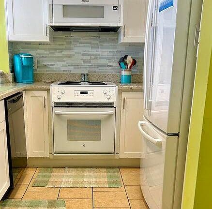 3rd image of 2000 New River Inlet Road #1204