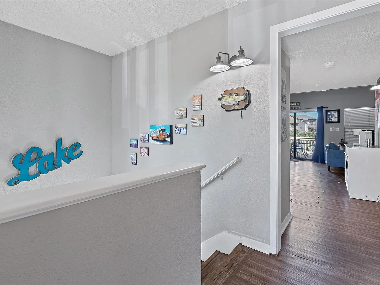 3 bed, 2.0 bath, 1386 sqft, $1,875 — Photo 3