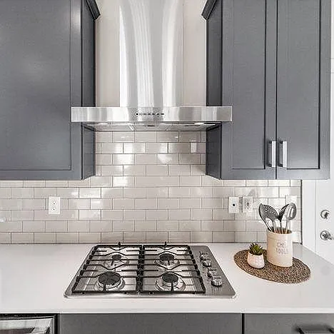 Kitchen Burner & Hood