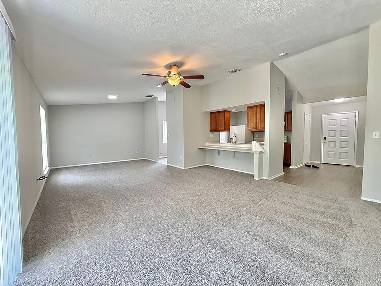 1228 Pine Sap Ct — Photo 8