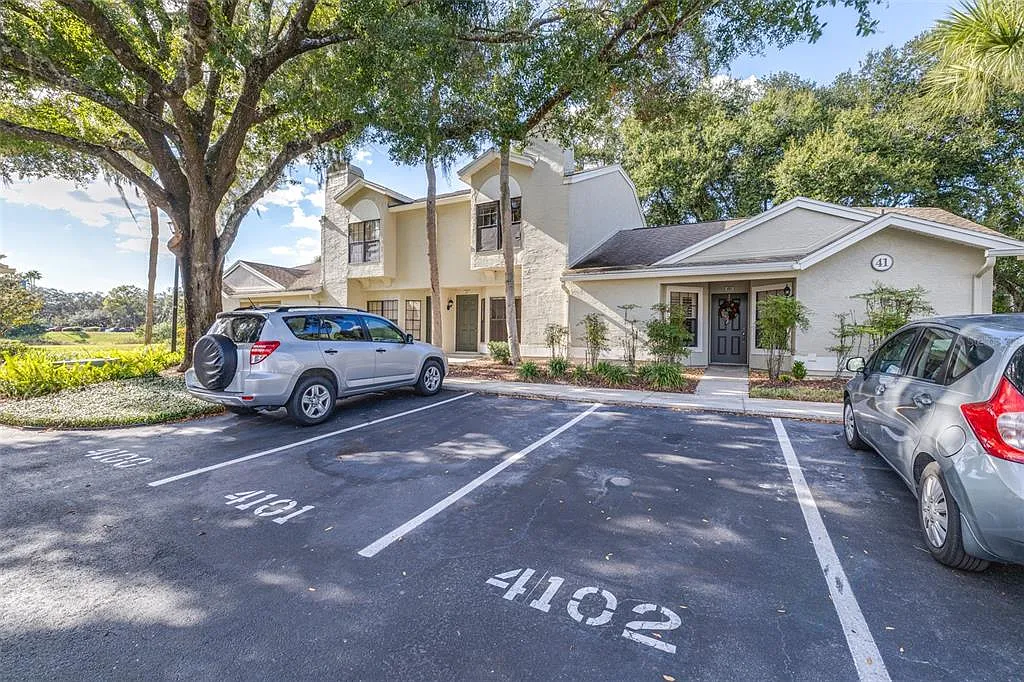2 bed, 2.5 bath, 1185 sqft, $1,550 — Photo 3
